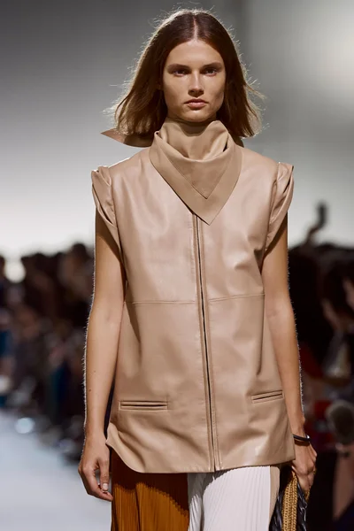 Look 58